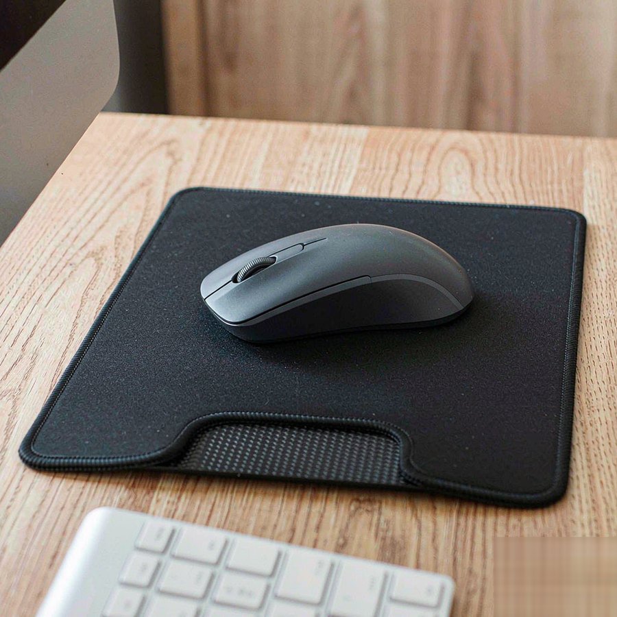 Mouse Pads & Desk Mats
